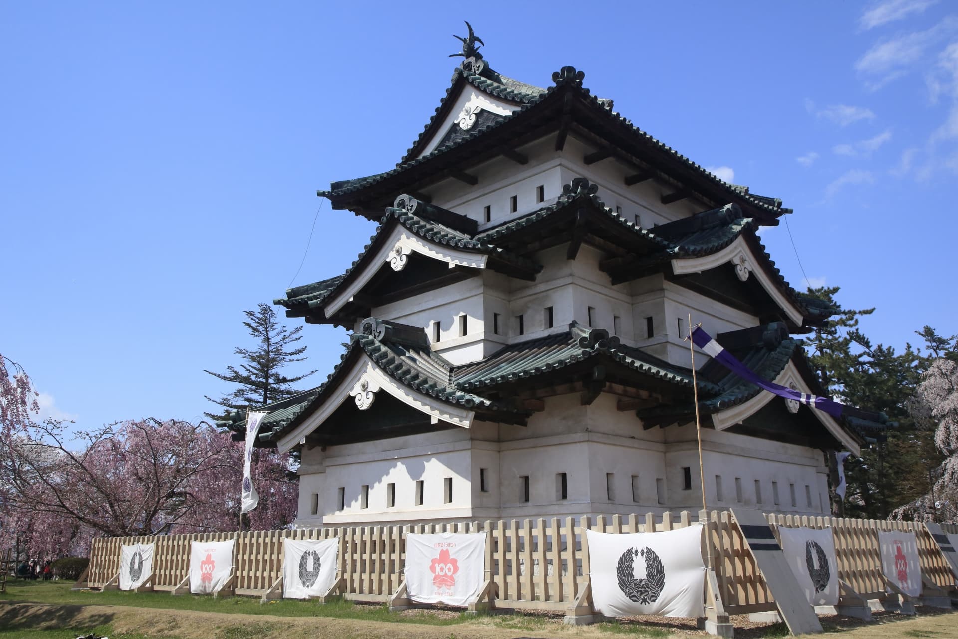 hirosaki castle aomori