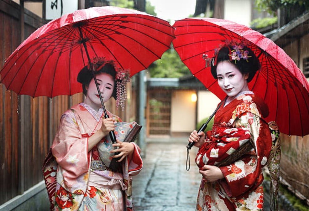 geishas lluvia maiko